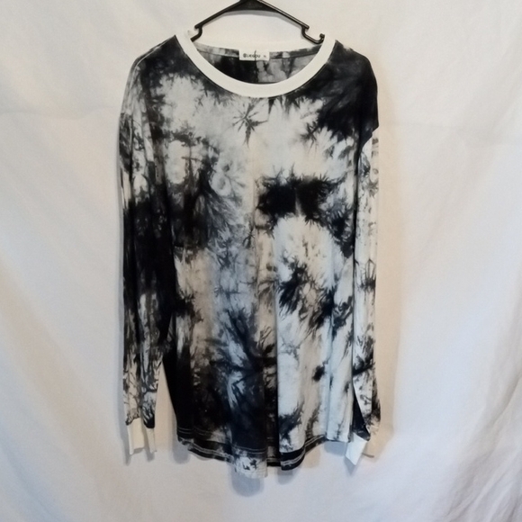 LIEGOU Other - Tie-Dye Long Sleeve Top